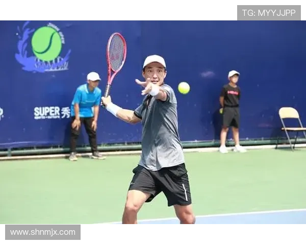 深圳网球队战术揭秘：网球巨献背后的策略与训练探讨