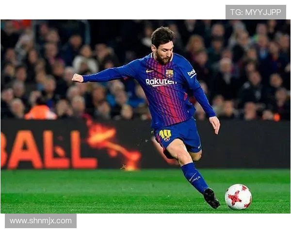 射门技巧超群的足球明星们盘点与精彩瞬间回顾 射门技巧超群的足球明星们盘点与精彩瞬间回顾